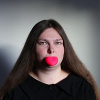 Bibir serupa Kylie Jenner dapat dihasilkan dari lip plumper berikut. Mau coba? Foto: Evija Laivina