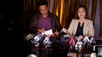 Pernyataan tersebut disampaikan Lina dalam jumpa pers di Hotel Alexis, Jalan RE Martadinata No 1, Jakarta Utara, Selasa (31/10/2017). Dia didampingi rekannya, Mochamad Fadjri.
