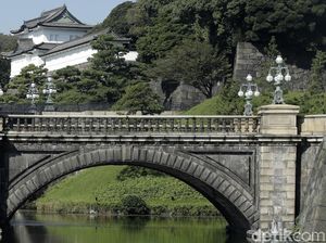 Menengok Istana Kaisar Jepang Imperial Palace