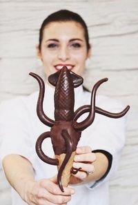 Uniknya Es Krim Cone dengan Hiasan Bentuk Cumi-cumi!