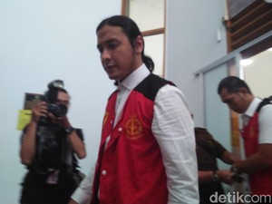 Buntut Molornya Sidang Aa Gatot, Ello dan Maradona Bete