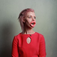 Produk ini diciptakan untuk membuat wajah jadi lebih tirus. Alat ini punya tampilan yang menakutkan dan tampaknya akan bikin mulut Anda pegal. Foto: Evija Laivina