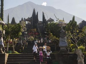 Watak Kelahiran Redite Pon Prangbakat Menurut Kalender Bali