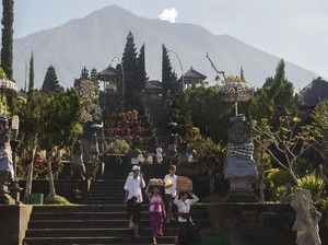Tentang Pura Besakih yang Dibanding-bandingkan oleh Ridwan Kamil