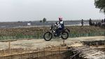 Jokowi dan Motor: Naik Trail hingga Beli Chopper Emas