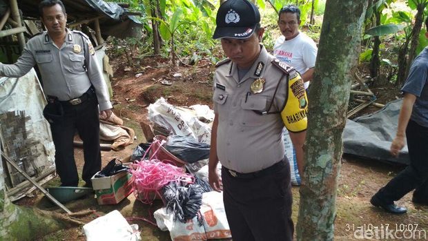 Polres Tangsel Gerebek Pabrik Petasan di Tengah Sawah