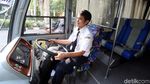 Foto Uji Coba TransJ Premium Bogor-Jakarta Dikawal Patwal BPTJ