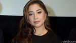 Premiere Film Gasing Tengkorak, Nikita Willy tampil Serba Hitam
