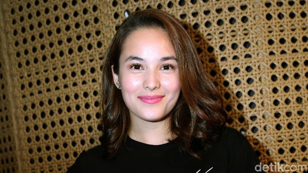 Senyuman Chelsea Islan, Manohara Makin Seksi