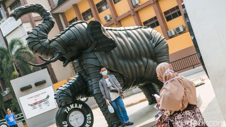 Unik Ini Taman Dengan Berbagai Fasilitas Dari Ban Bekas