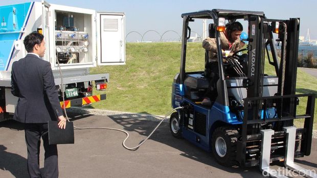 Melihat Fasilitas Pembuatan Gas Hidrogen di Jepang