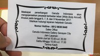 Ada pula informasi mengenai penerbangan Garuda Indonesia yang disertakan di undangan (Foto: Ray Jordan/detikcom)