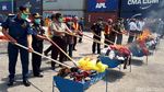 Bea Cukai Tanjung Perak Musnahkan 15.360 Botol Miras
