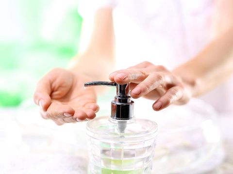 5 Tips agar Nail Art Lebih Tahan Lama