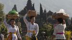 Merayakan Galungan di Tengah Siaga Gunung Agung
