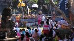 Melihat Tatanan Penjor di Bali Jelang Hari Raya Galungan