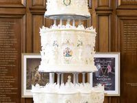 Di Ulang Tahun Pernikahan ke-70, Cake Pernikahan Ratu Elizabeth 'Dihadirkan' Kembali