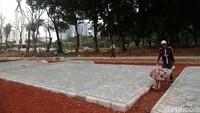 Proses revitalisasi masih berlangsung hingga saat ini.