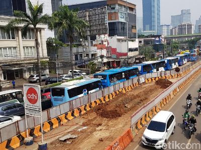 Disebut Anies Tak Ada Amdal Lalin, Begini Macet di Proyek Mampang