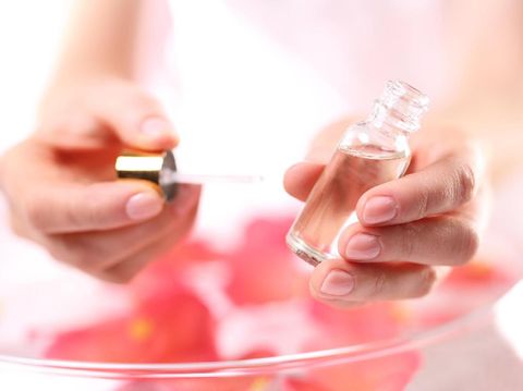 5 Tips agar Nail Art Lebih Tahan Lama