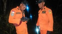 Tim SAR tengah berupaya mencari keberadaan Titing sejak Selasa malam kemarin.