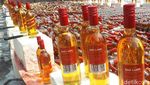 Bea Cukai Tanjung Perak Musnahkan 15.360 Botol Miras
