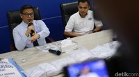 Direktur Tindak Pidana Ekonomi dan Khusus Brigjen Agung Setya mengatakan kasus ini bermula dari penggeledahan gudang gula milik PT CP di Jalan Pull PPD Prima Senter, Kelurahan Kedaung Kali Angke, Cengkareng Jakarta Barat, 13 Oktober lalu.