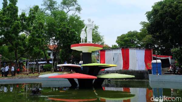 Keren Taman Indonesia Kaya Semarang Yang Dibuka Malam Ini