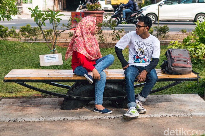 Unik! Ini Taman dengan Berbagai Fasilitas dari Ban Bekas ...