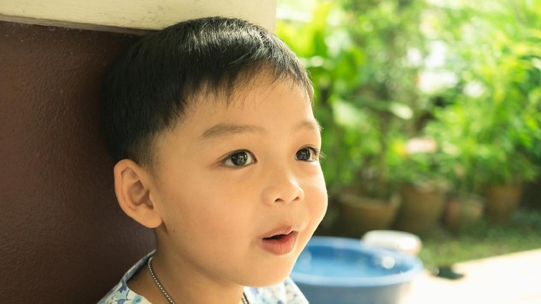 Kenapa Anak Lebih Mudah Ingat Lirik Lagu Ketimbang Materi Pelajaran?/ Foto: thinkstock Kenapa Anak Lebih Mudah Ingat Lirik Lagu Ketimbang Materi Pelajaran?/ Foto: thinkstock