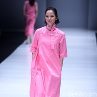 Koleksi terbaru Danjyo Hiyoji, mengusung tema Fashion Fusion dengan menghadirkan koleksi Arc di Jakarta Fashion Week 2018, Senayan City, Jakarta, Selasa (24/10/2017). Foto: Mohamamd Abduh/Wolipop