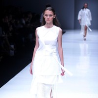 Koleksi terbaru Danjyo Hiyoji, mengusung tema Fashion Fusion dengan menghadirkan koleksi Arc di Jakarta Fashion Week 2018, Senayan City, Jakarta, Selasa (24/10/2017). Foto: Mohamamd Abduh/Wolipop