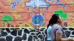 Keren! Kampung Warna-warni di Jakarta Ini Bebas Rokok