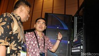 Dell EMC Forum 2017 adalah ajang berbagi pengalaman teknologi bagi para profesional TI, mendiskusikan strategi TI, dan melihat langsung solusi lengkap yang ditawarkan Dell EMC untuk mendorong transformasi TI, meningkatkan mobilitas tenaga kerja, dan mengurangi risiko di era digital.