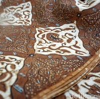 Tiba di sesi ijab kabul yang digelar pada Rabu (8/11/2017) pagi, keluarga akan menggunakan beskap dengan jarik bokor kencono. Foto: Odilia WS