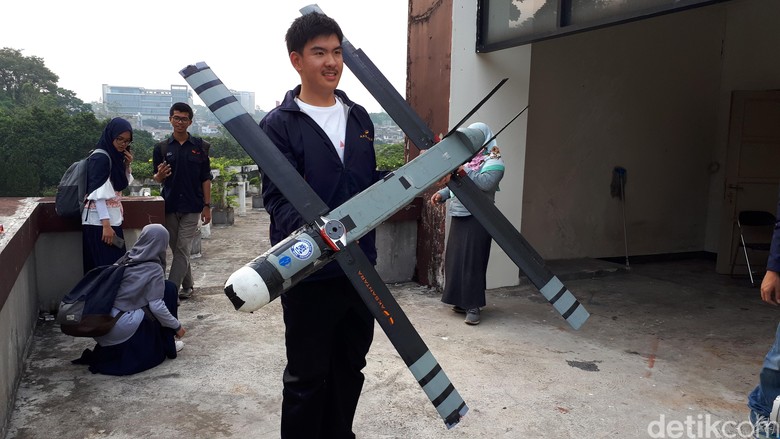 Pesawat Lipat Rancangan Mahasiswa ITB Bidik Industri dan Militer Pesawat Lipat Rancangan Mahasiswa ITB Bidik Industri dan Militer