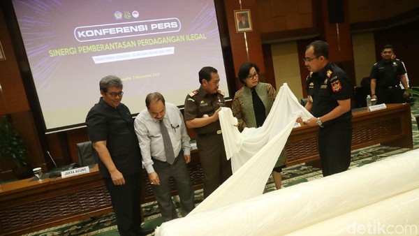 Sri Mulyani Bongkar Praktik Ilegal yang Rugikan Negara