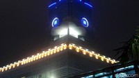 Bangunan ini memiliki banyak fungsi mulai dari mall dan pusat perbelanjaan, tempat hiburan, hotel, atau kantor bisnis.