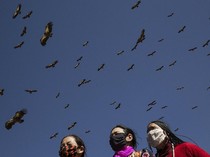 Cara Pemakaman Langit: Proses Ritual, Tujuan, Makna, dan Lokasinya