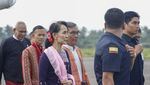 Foto: Saat Suu Kyi Mendadak Kunjungi Rakhine yang Dilanda Konflik