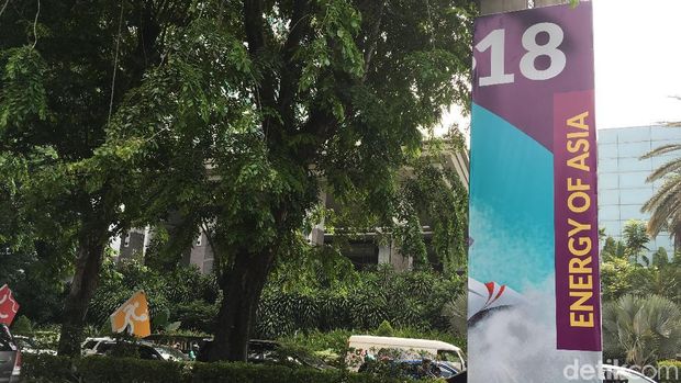 Spanduk untuk menyambut Asian Games