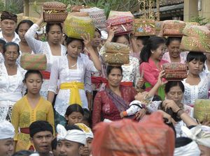 Watak Kelahiran Redite Umanis Kelawu Menurut Kalender Bali