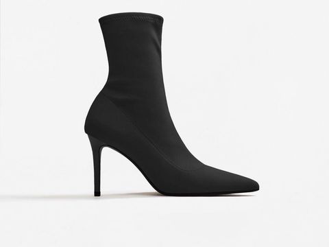 5 Ankle Boots Ini Bikin Penampilan Kamu Lebih Stylish Secara Instan