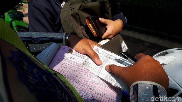 Surat tilang ke operasi zebra