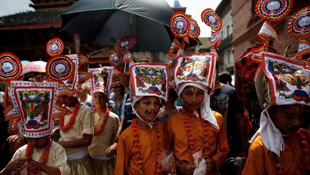 Di Nepal, Kematian Dimaknai Lewat Sapi