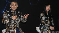 President Commercial Business Asia Pasifik dan Jepang Dell EMC, Amit Midha (kiri) hadir dalam forum tersebut.