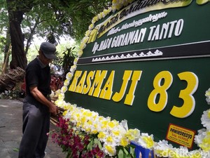Jelang Nikahan Kahiyang, Toko Bunga di Solo Mulai Kebanjiran Pesanan