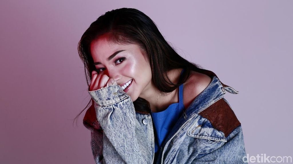 Yuk! Dengar Cerita Nikita Willy Soal Sinetron ke Film