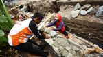 Perbaikan Turap di Jalan Mabes Hankam