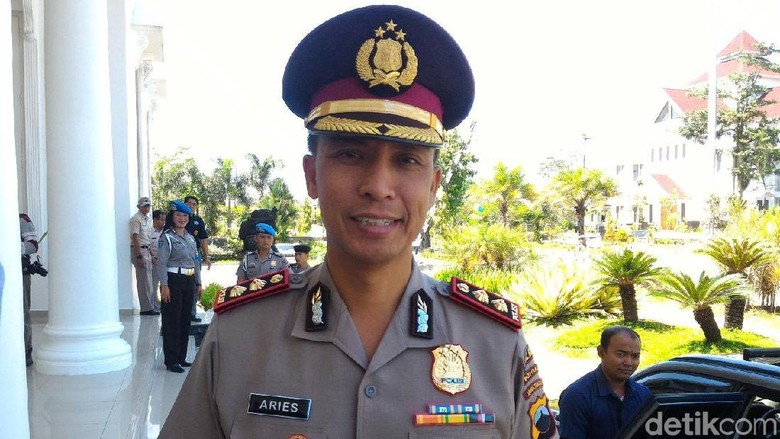 Polisi Selidiki Pelaku Corat-coret di Puncak Merbabu Polisi Selidiki Pelaku Corat-coret di Puncak Merbabu